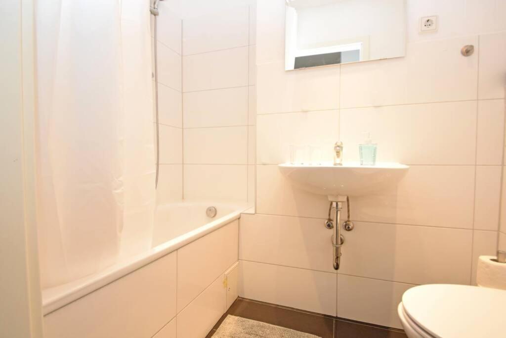 Grosszugige Wohnung In Der Neustadt เบรเมน ภายนอก รูปภาพ